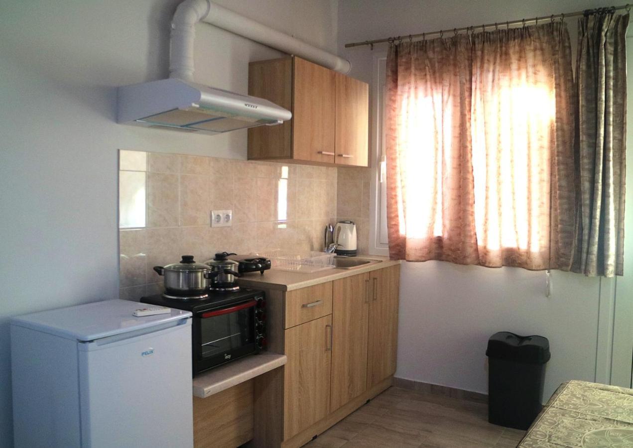 Christos Family Apartments Α Corfu  Kültér fotó